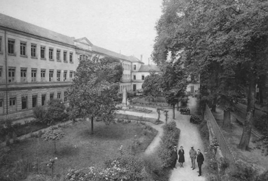 La cour d'honneur