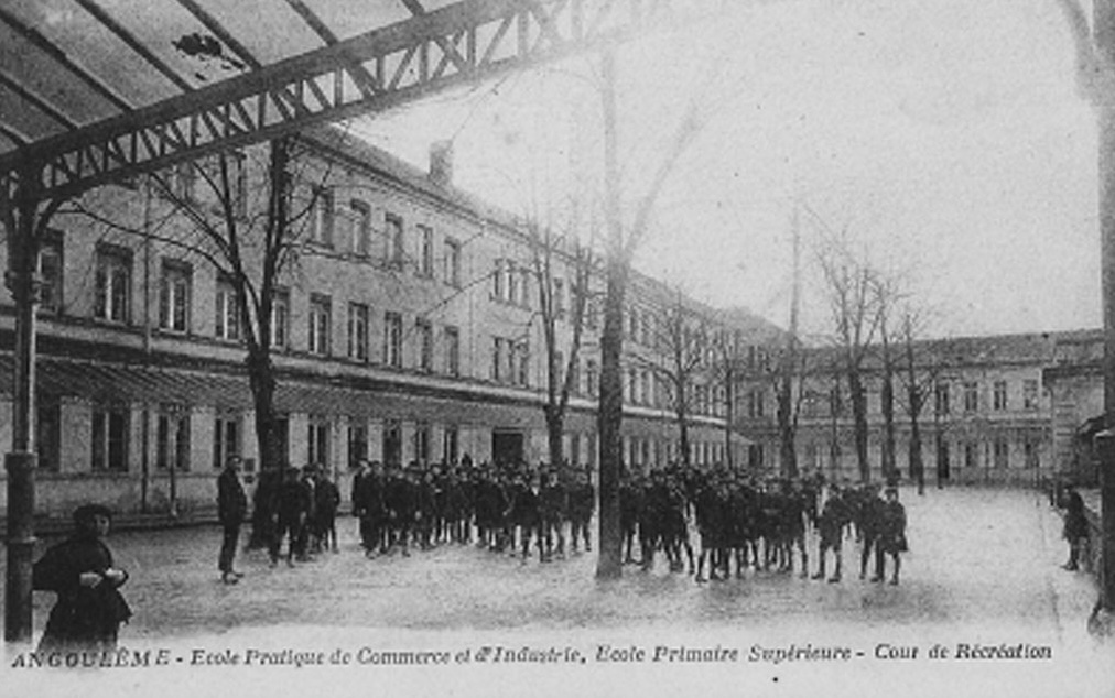 La cour principale