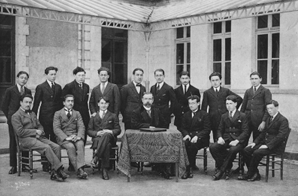 Les eleves de l'ecole Normale 1ere annee