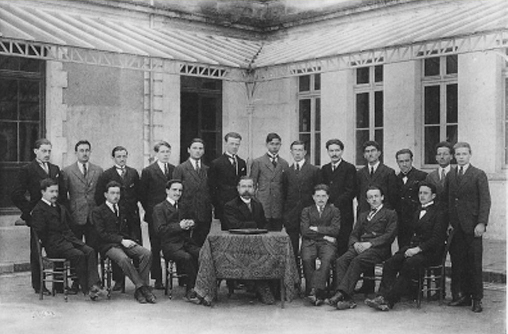 Les eleves de l'ecole normale 3eme annee