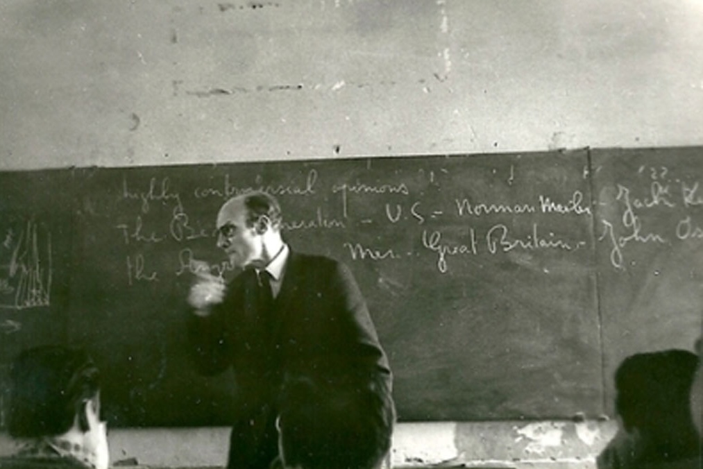 M. Roy Prof d'Anglais