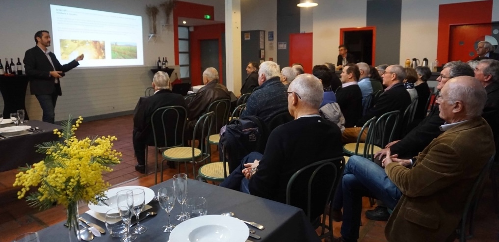 Une conférence sur le vin très appréciée