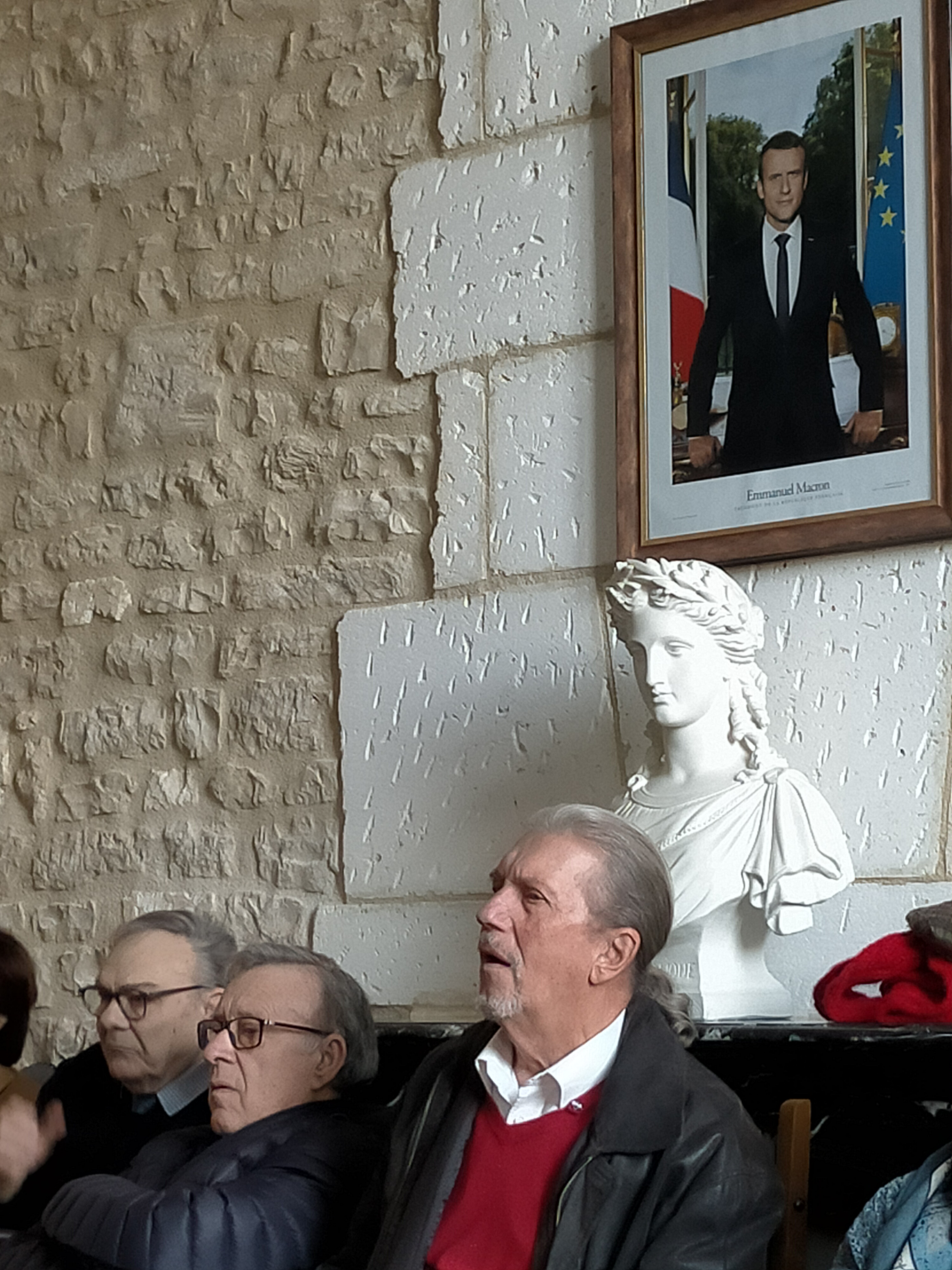 Pendant la conférence de Jacques Bouhier.