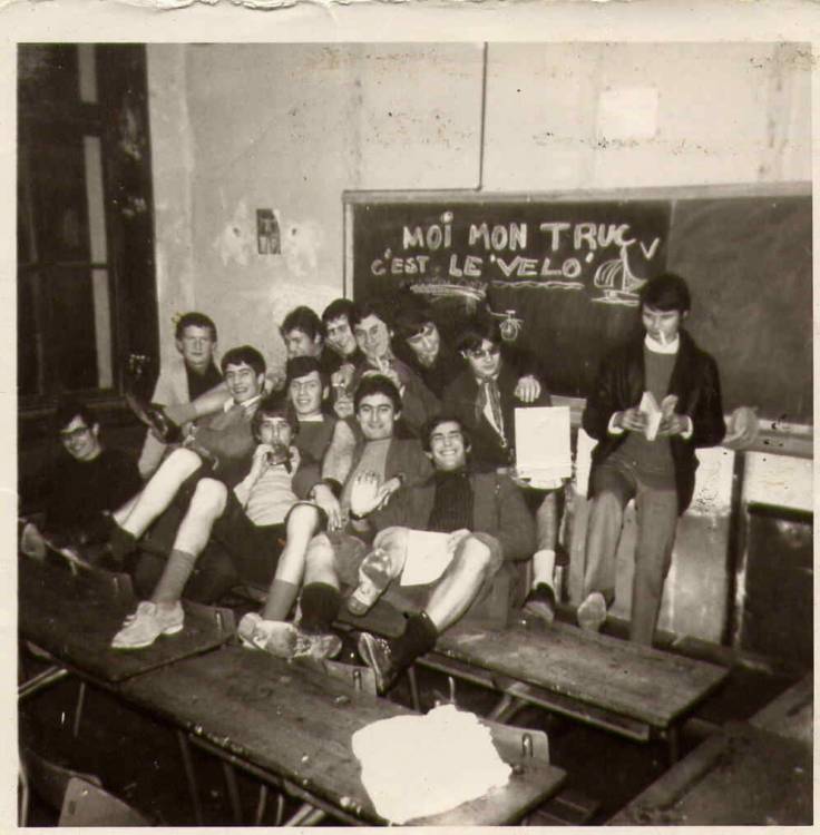Sillac. Des terminales en salle d'étude en 1968